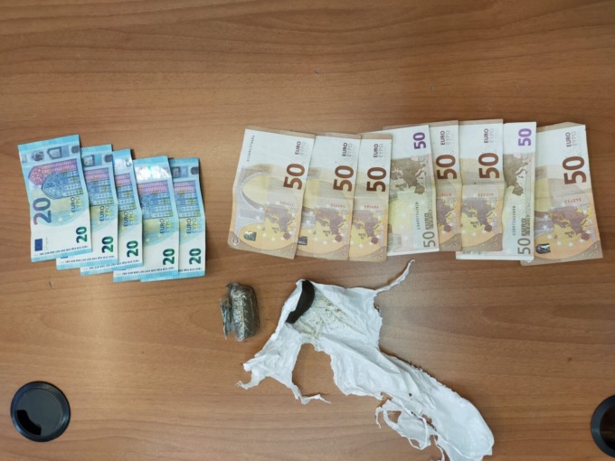 Spacciava hashish in centro ad Antegnate: denunciato un pregiudicato di 22 anni