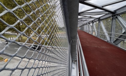 Rondò delle Valli, aperta la passerella ciclopedonale sopra la circonvallazione