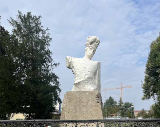 Inaugurato dopo il restauro il monumento al patriota Gabriele Camozzi a Dalmine