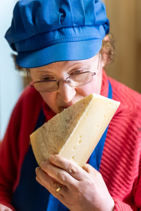 “Living Matter-Bergamo and the Cheese Valleys”, documentario che racconta l’arte casearia orobica