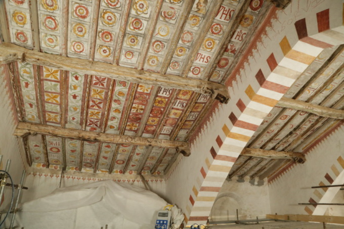 Almenno San Salvatore, le formelle di San Nicola tornano al loro splendore grazie al Fai