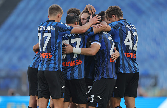 Roma battuta dall’Inter, pari tra Napoli e Milan: in attesa di Lazio-Fiorentina, occasione Dea
