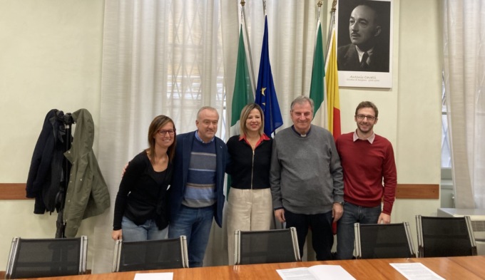 Il “patto” tra Comune di Bergamo, Caritas e parrocchie per aiutare le famiglie povere