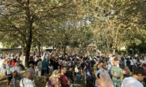 Quanta gente al parco Diaz di Osio Sotto per l'inaugurazione: «Un gioco così non c'è neanche a Bergamo»