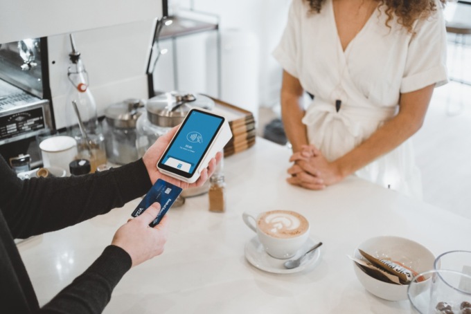 Pagamenti digitali: a Bergamo crescono del 30% in ristoranti e bar
