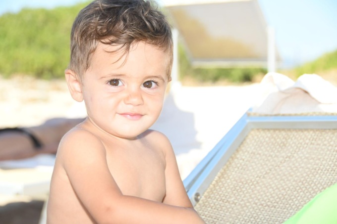 Addio al piccolo Liam, morto a soli 18 mesi in Brianza per un malore improvviso