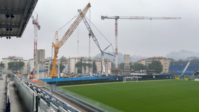 Gewiss Stadium, galoppano i lavori: spuntano i primi piloni della nuova Curva Morosini