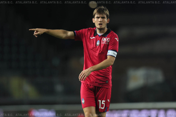 La notte olandese: record per de Roon, gol di Koopmeiners e gran prova di Hateboer
