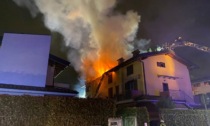 Incendio nella notte in via Einaudi a Osio Sotto. Edificio inagibile e 12 sfollati