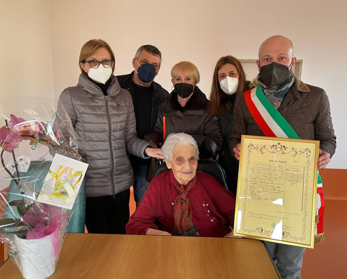 L’addio alla decana Ninetta Blini di Calvenzano: i 101 anni e lo storico distributore di via Treviglio