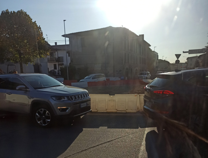 Lavori finiti a Pontesecco, non le code: «Costretto a partire un’ora prima. Siamo stufi!»