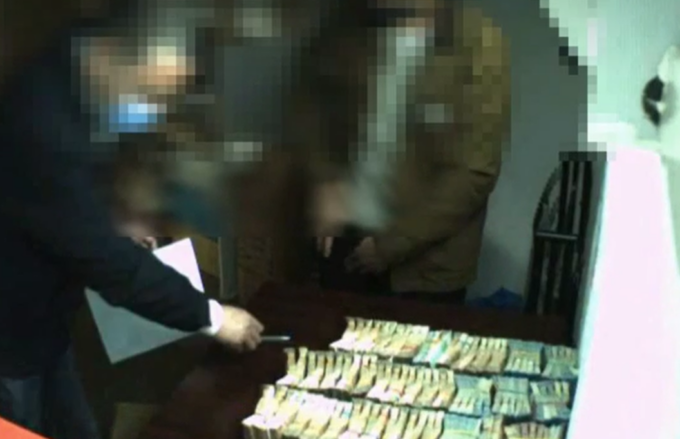Maxi-operazione della Guardia di Finanza contro traffico di droga e riciclaggio: arresti anche a Bergamo