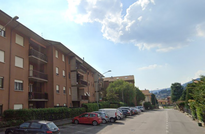 Drammatico omicidio a Nembro: 35enne ha ucciso il padre a coltellate e ferito gravemente la madre
