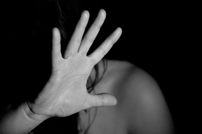 Violenza sulle donne, storia da incubo dalla Val Calepio: condannato a 10 anni un 32enne