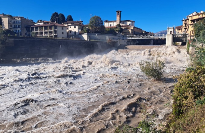 Allerta meteo in Bergamasca, fiumi in piena e livello idrometrico monitorato