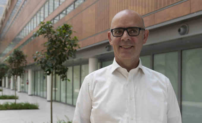 Assembergs: «Non posso più tollerare le code di anziani fuori dalle farmacie al freddo»