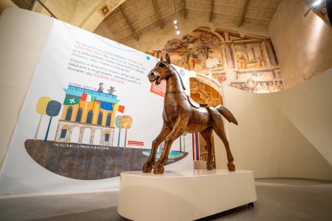 Il Museo del Cavallo Giocattolo in mostra nell’antica chiesa della Maddalena