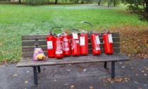 Halloween molesto alle Terrazze Fiorite: rubano gli estintori e li svuotano nel parco