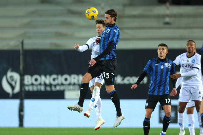 Bene Pasalic, Ruggeri e Kolasinac, errori pesanti del portiere e di Scalvini
