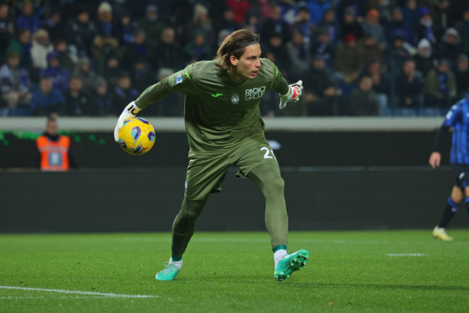 Pasticcio di Carnesecchi, gol di Elmas e il Napoli passa a Bergamo nel finale di partita (1-2)