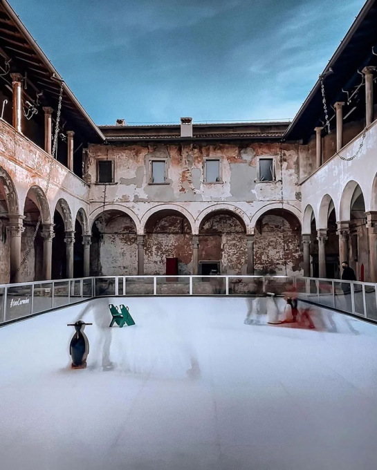I monasteri del Carmine e di Sant’Agata pronti al Natale: pattinaggio, teatro e un giardino d’inverno