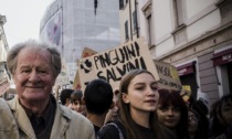 Caso della foto vincitrice di F2Click con lo slogan contro Salvini, il Comune: non verrà tolta