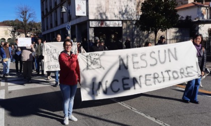 In strada per dire stop alle puzze della Montello, ma l'azienda pensa a un inceneritore...