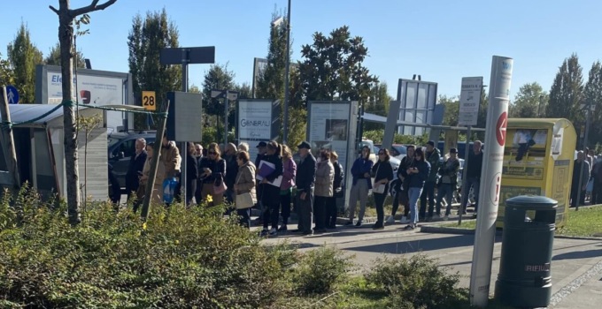 Code al parcheggio del Papa Giovanni, il gestore installerà un’altra cassa automatica