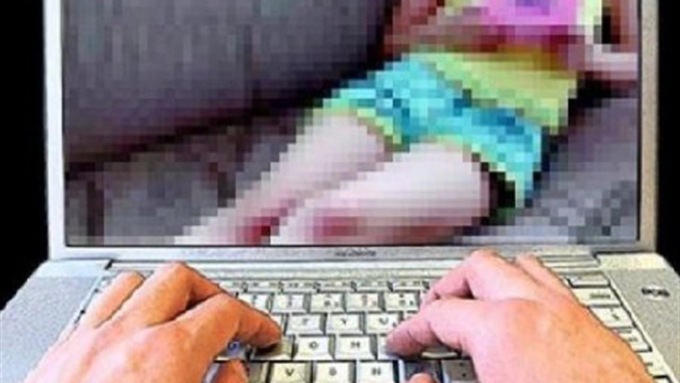 Pedopornografia, blitz della polizia con 10 arresti: uno a Martinengo