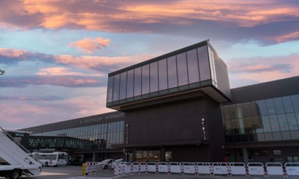 L'aeroporto di Orio s'è fermato a un passo dai 16 milioni di passeggeri: 2023 di record e polemiche