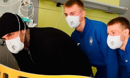 L'emozionante visita dell'Atalanta ai bambini ricoverati all'ospedale Papa Giovanni