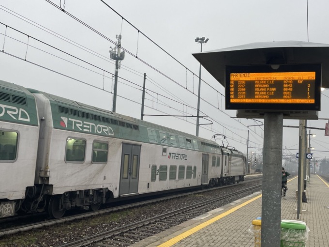 «Apocalittica» la mattinata sui treni, tra ritardi e sovraffollamento. Parola di pendolare