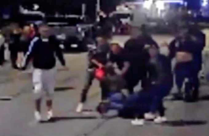 Ricercato per la rissa al bar di Mozzo, tradito dal vizio del gioco: arrestato 37enne