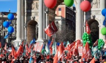 Lavoratori del commercio e del turismo in protesta, presenti 300 bergamaschi