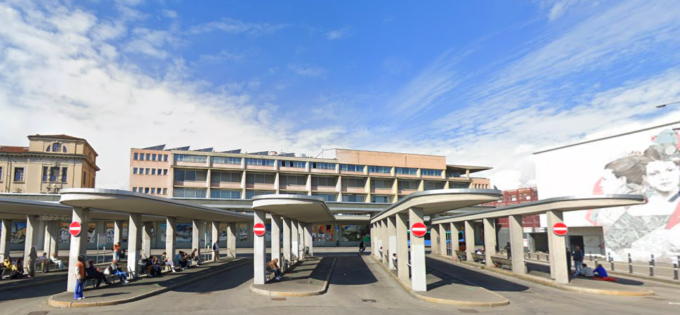 La situazione «disagiante e degradante» della stazione di Bergamo dagli occhi di una studentessa