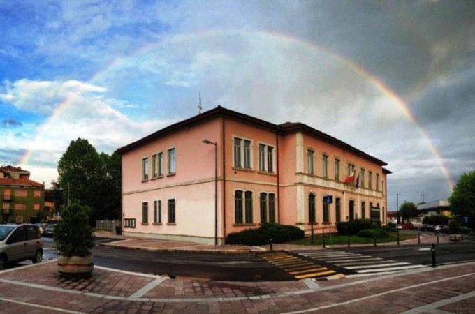 Nuove regole, vecchi attriti: a Torre Boldone scontro in Consiglio, le minoranze lasciano l’aula