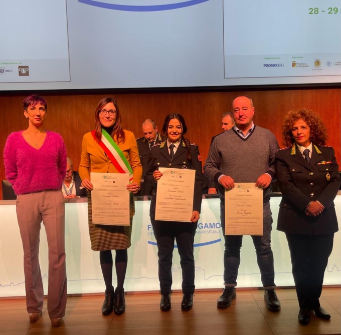 Salvò un 44enne colpito da infarto: encomio per la comandante della polizia locale di Ciserano