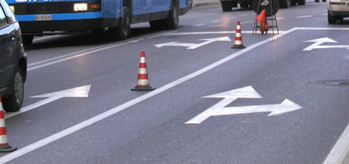 Pontesecco, primo giorno di birilli in uscita dalla città: traffico più fluido