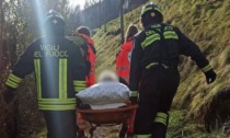 Anziana rimane isolata dopo uno smottamento ad Ardesio, intervengono i vigili del fuoco