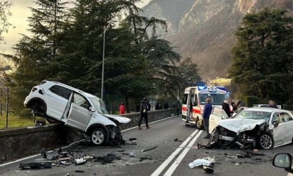 Scontro tremendo a Sarnico: gravi un 77enne di Predore e una 23enne di Credaro