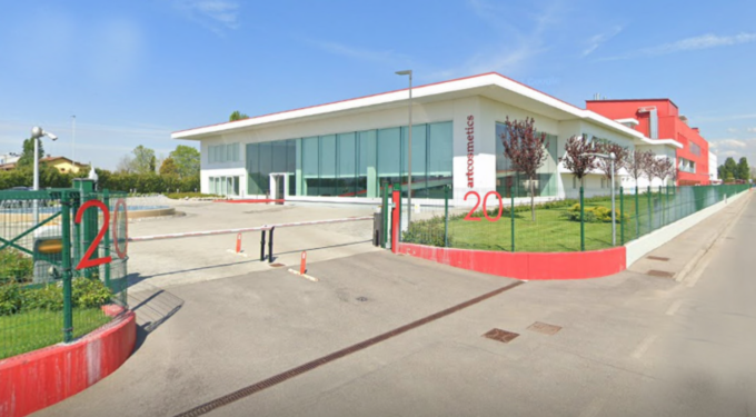 Altro colpo, stavolta riuscito, alla Art Cosmetics di Fornovo: indagano i carabinieri