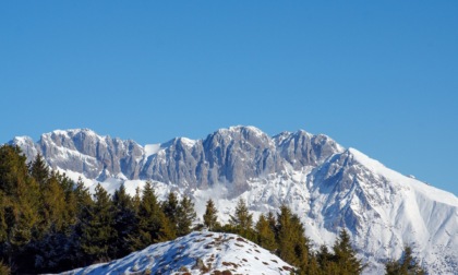 Tragedia sulla Presolana: due alpinisti precipitano in quota, uno è morto