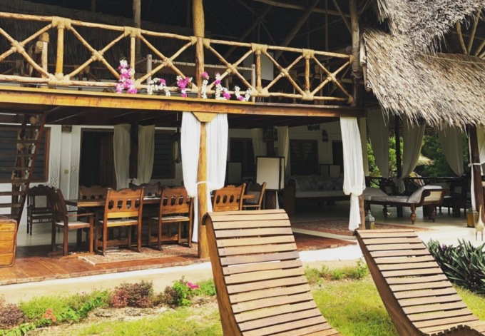 Avvocata bergamasca bloccata in Kenya: il suo cane ha morso la manager del resort di Briatore
