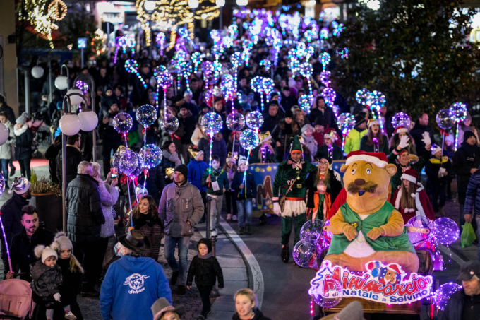 Selvino-Aviatico, per la Befana torna la Minimarcia Invernale di Berto