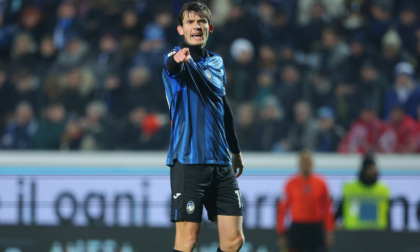 Marten de Roon non riposa mai: 328 partite con la Dea, 262 in serie A e 29 da capitano