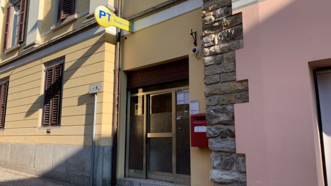 Allarme bomba alle Poste di Caprino Bergamasco: arrivano forze dell’ordine e Vigili del fuoco