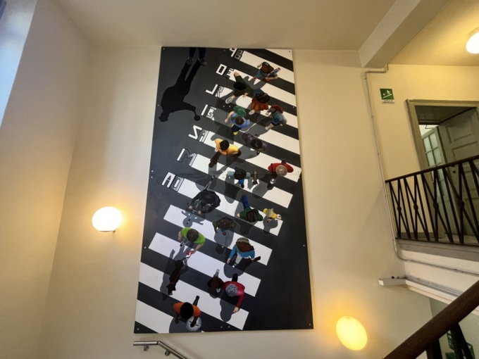 Inaugurata l’opera degli alunni del Fantoni per la sede della Polizia in via Coghetti