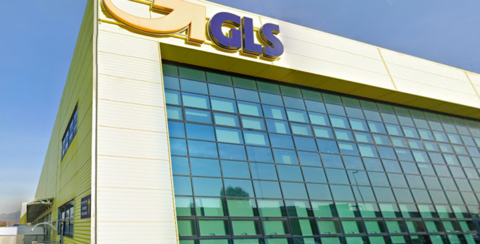 Colpo fallito alla Gls di Stezzano: quattro ladri messi in fuga