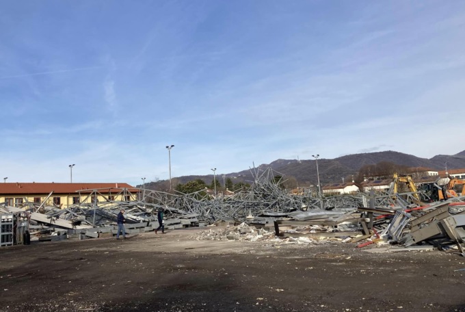 Del PalaCreberg ormai non rimane più nulla: demolizione terminata