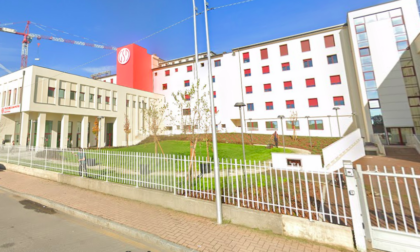 All'ospedale di Ponte San Pietro rischia di chiudere il punto nascite (e non è l'unico problema)